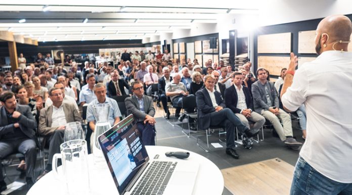 Wirtschaft im WALGAU Vortrag von Ali Mahlodji, Gründer des Job-Videoportals whatchado.com.