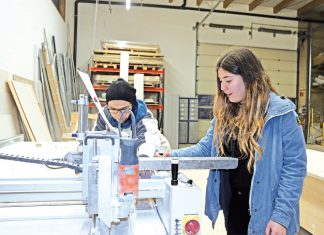 Gemeinsam stark für die Lehrausbildung in der Walgau Region Nacht der Ausbildungsbetriebe bei der Firma Preite Verputz und Trockenbau.