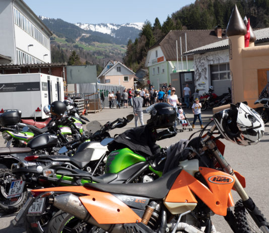 Motorradcenter Oberland feierte 20er