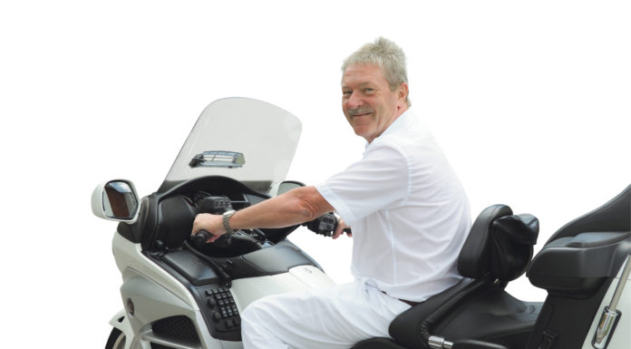 Visite auf goldenen Flügeln