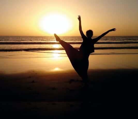 Digitale Tanz-Nomadin