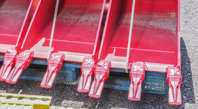 Löffel, Messer, Hightech – Martin startet in Ludesch durch