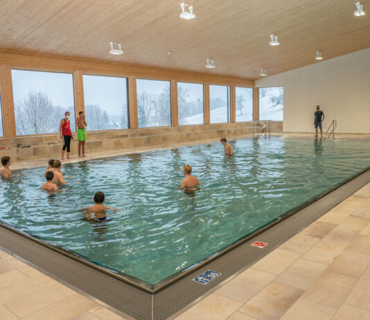 Ein „Hallenbädle” für die Walgauer