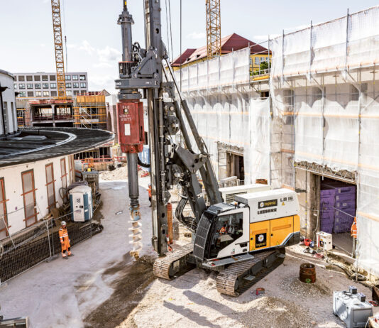 Akkubohrer im Monsterformat