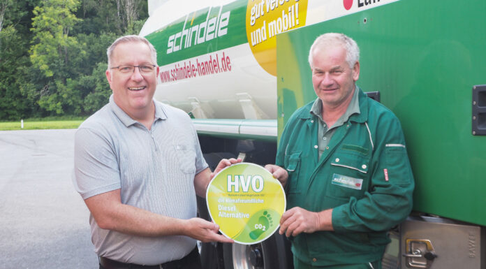 Küng Bodenbau tankt umweltfreundlich