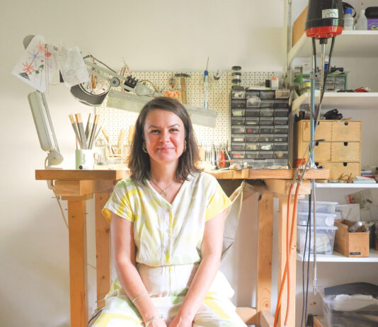 „Ich mache Schmuck, der Geschichten erzählt”