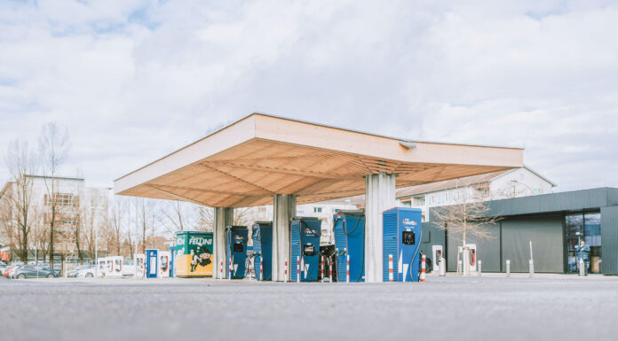 Innovative Sonnentankstelle